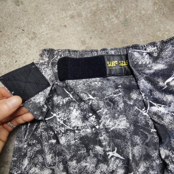Vintage 'Surf Side' pleated faded black and white lightweight sweat pants - Picture 3 of 5